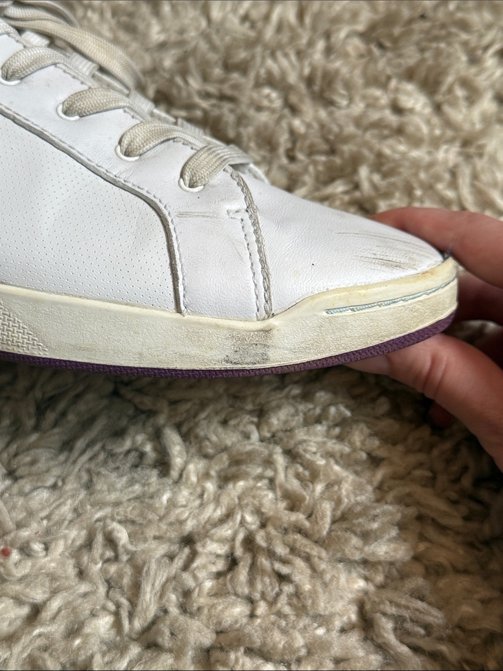 Lacoste White Leather Low-Top Sneakers Purple Chevron Heel Tab Size 9.5 - Picture 10 of 11